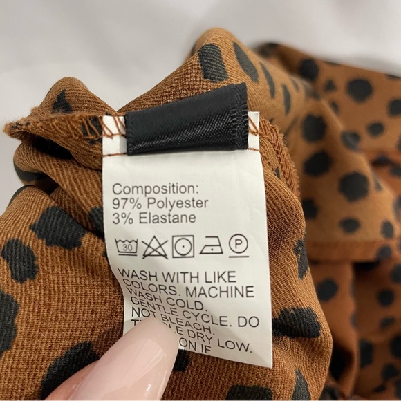 SHEIN Women’s Animal Print Long Sleeve Smocked Neck & Waist Midi Dress - Picture 12 of 12